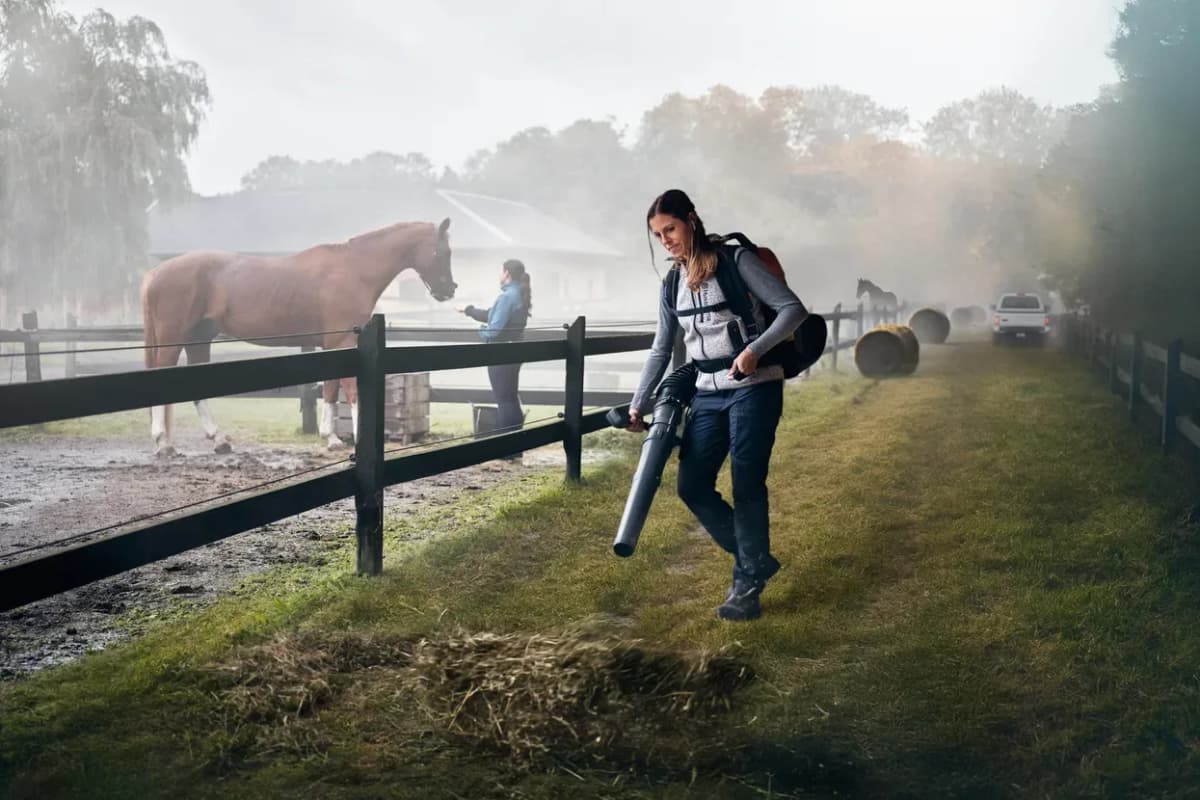 Foukače a vysavače